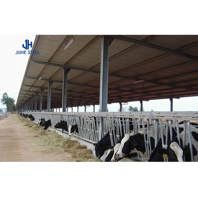 Niski poziom węgla Q235/Q345 Metalowe szopy dla koni Prefab Metal Horse Barn