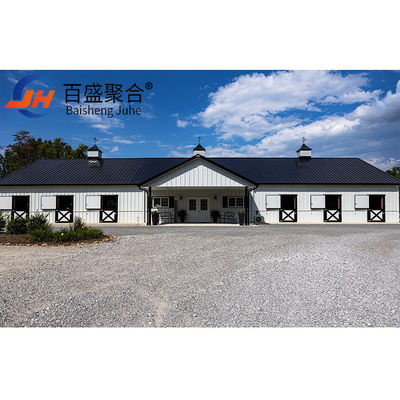 Prefabrykowany Horse Barn Metal Hay Sheds Painted Surface Treatment