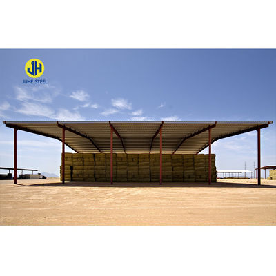 Prefabrykowany Horse Barn Metal Hay Sheds Painted Surface Treatment