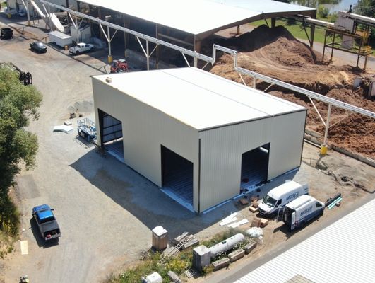 Q235B/Q345B Grade Prefabricated Metal Shed With One Level for Easy Build Light Steel Hall (Wydział metalowy prefabrykowany z jednym poziomem do łatwego budowy hali stalowej)