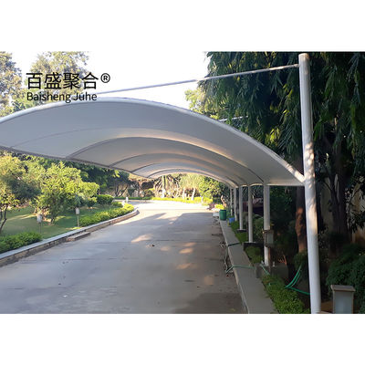 Metalowy ramy 2-Car Outdoor Shed Aluminiowy i drewniany Carport wodoodporny do parkowania samochodów